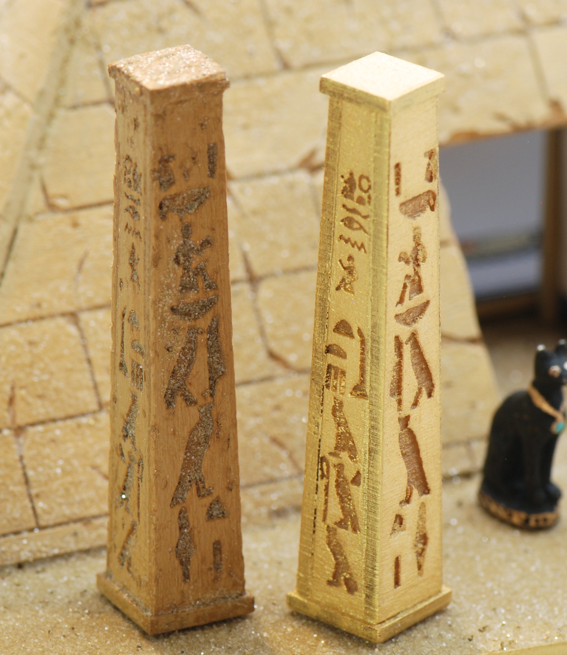 1:48 Set of 2 Egyptian Pillars  Stewart Dollhouse Creations