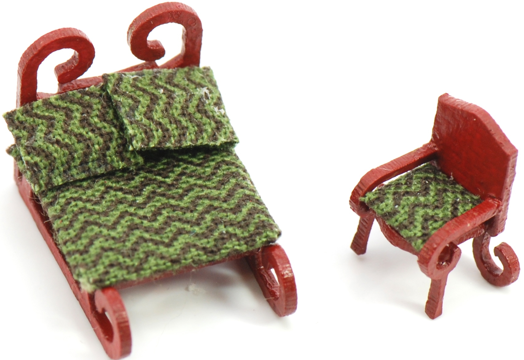 Santa\u0026#39;s Sleigh Bed and Chair | Stewart Dollhouse Creations